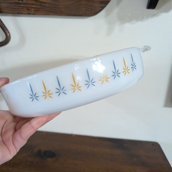 Vintage Anchor Hocking Fire King Candle Glow 1.5 Qt Casserole Dish Milk Glass